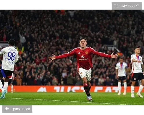 曼联赢球背后控球问题显现,当前阶段稳定性面临考验 曼联赢球背后控球问题显现,当前阶段稳定性面临考验